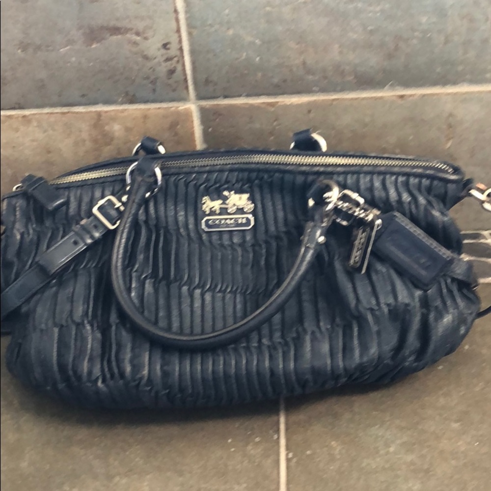 Beautiful limited edition  coach leather purse.